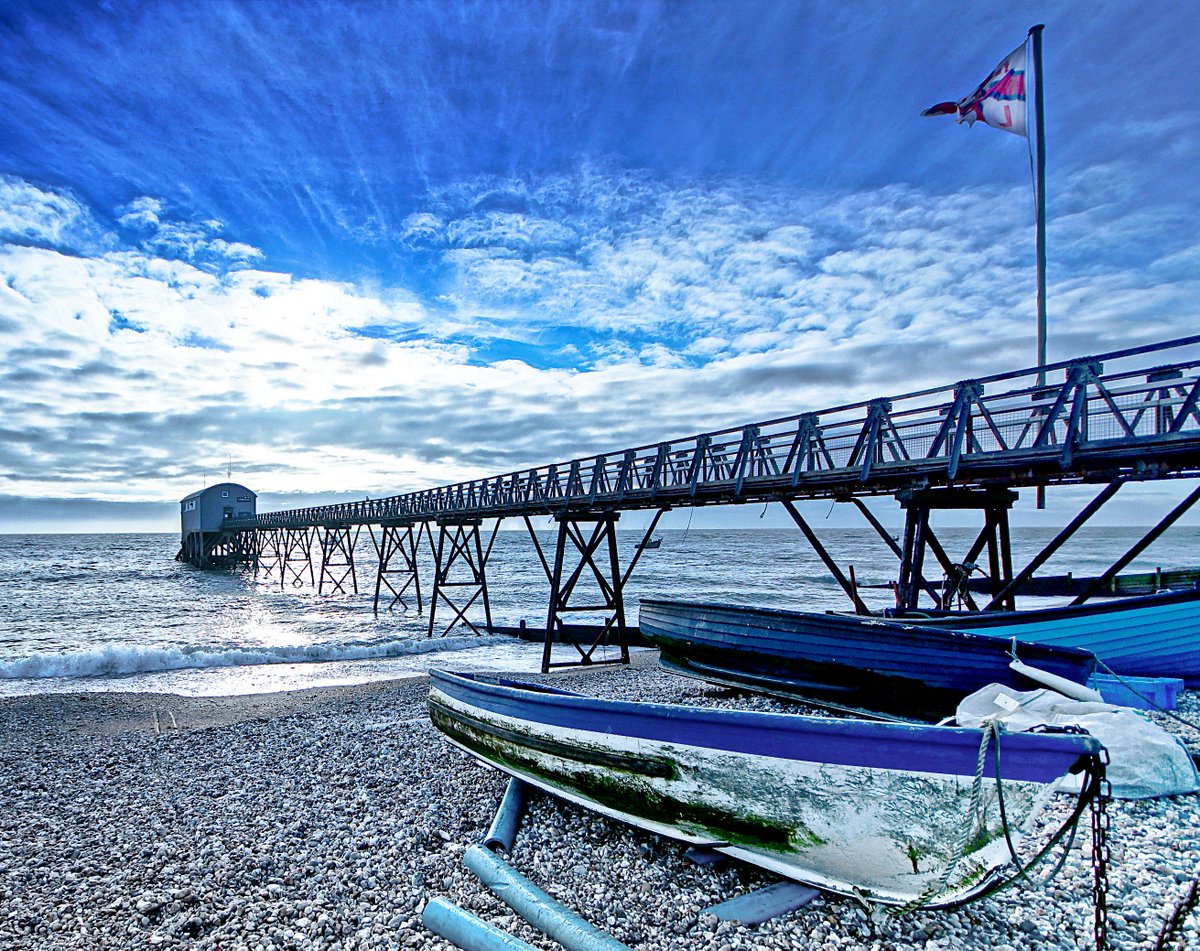 As it's chilly this morning, here's one from a while back  on a really chilly Dec morn. <a href="/HollyJGreen/">Holly Green - Weather Presenter</a> <a href="/BBCSussex/">BBC Sussex</a> <a href="/AlexisGreenTV/">Alexis Green</a> <a href="/SussexLifeMag/">Sussex Life</a> <a href="/ExpWestSussex/">Experience Sussex Partnership</a> @sussexbythesea1 <a href="/Chiobserver/">Chichester Observer</a> <a href="/Nicki_Chapman/">Nicki Chapman</a> <a href="/ThePhotoHour/">#ThePhotoHour</a> <a href="/STPictures/">SundayTimesPictures</a> <a href="/ChichesterHr/">Chichester Hour</a> @SpiritFMSussex @BunnLeisure <a href="/coastmag/">Coast Magazine UK</a>