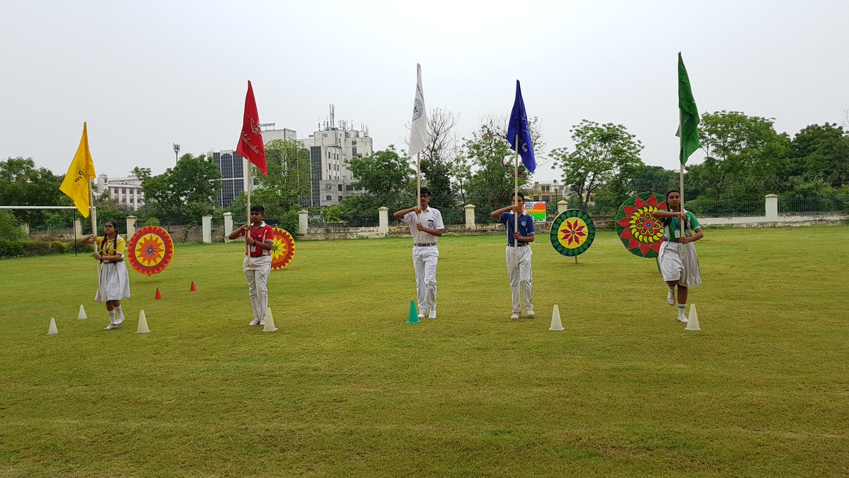 BanyanTSchool's tweet photo. #MyBTS @BanyanTSchool Jaipur celebrated the 72nd Independence of India with  with a march past by the four houses followed by speech both in English and Hindi reminding us of the great leaders.
#IndependenceDayIndia #school #FreedomStruggle #JaiHind https://t.co/khCG3Nl2H1