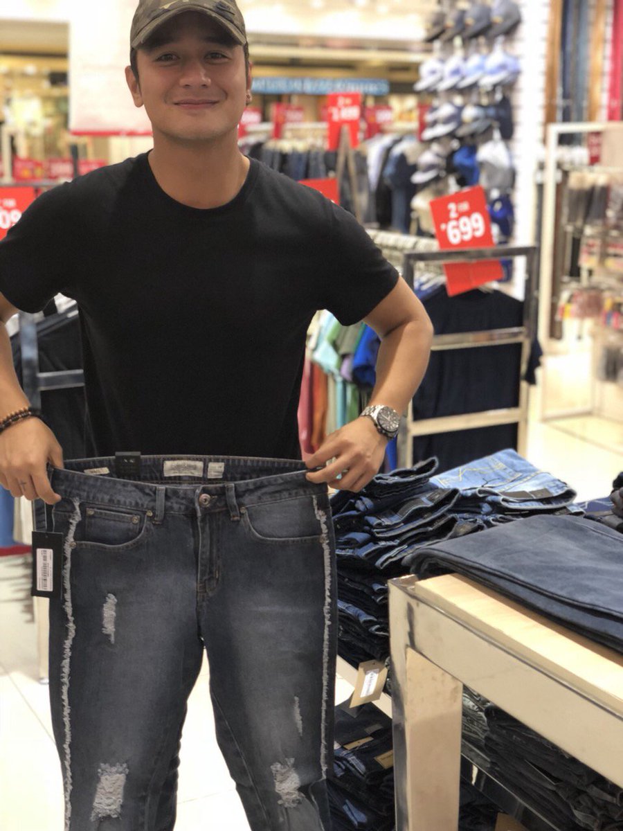foldedandhungph's tweet photo. #FHSpotted: JM De Guzman joins our family! β€οΈ Thanks for dropping by f&h Trinoma Branch!
Visit https://t.co/TxE1RWaqUm for latest styles!
#WeAreFoldedAndHung #FHNewArrivals https://t.co/ERfg77KJt2