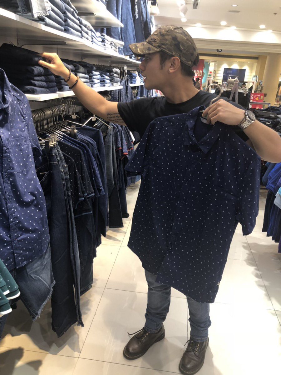 foldedandhungph's tweet photo. #FHSpotted: JM De Guzman joins our family! β€οΈ Thanks for dropping by f&h Trinoma Branch!
Visit https://t.co/TxE1RWaqUm for latest styles!
#WeAreFoldedAndHung #FHNewArrivals https://t.co/ERfg77KJt2