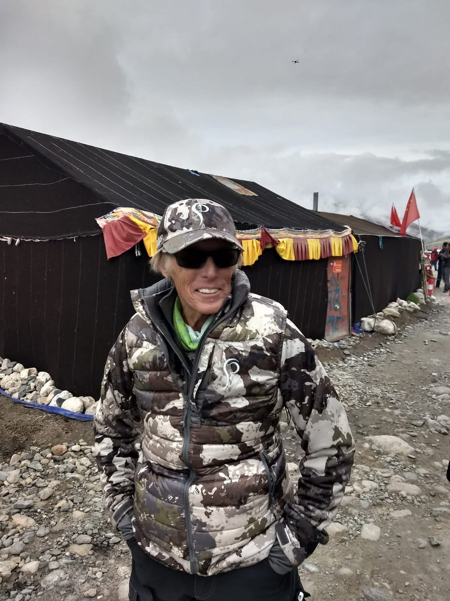 judgejulie's tweet photo. Days over plus 17 & 18k ft. Everest,weather & multiple landslides resulted in best heli trip to Kathmandu once out of China #liveEpic #proiswasthere #proisproud #cumbre #salewa #godBlessAmerica https://t.co/bgxfYN6NfO