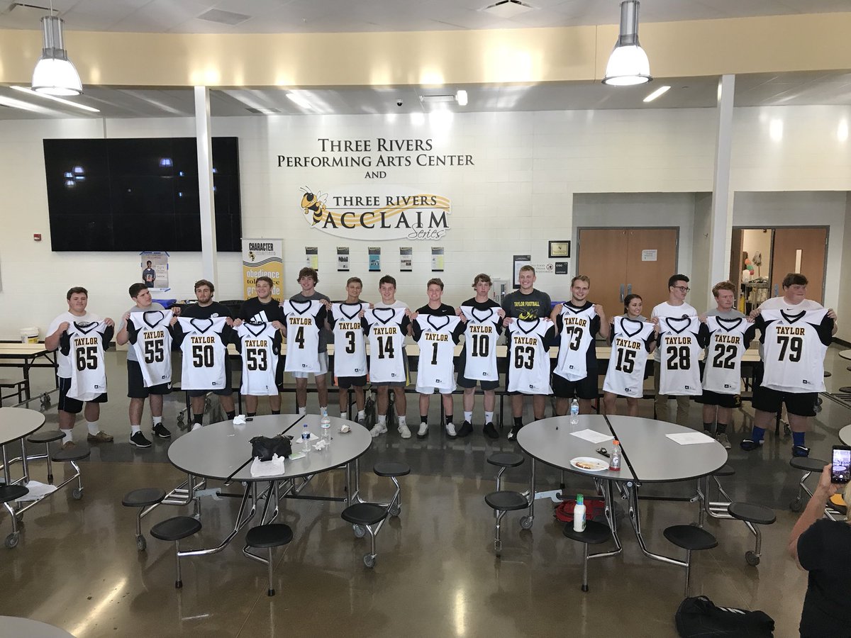 Your 2018 Senior Football Jackets! Proud to coach this group of hard working athletes! #countonme @jacketSupt <a href="/YellowJacketCB/">Amanda Colesto k</a> <a href="/MrBiedenbach/">Principal Biedenbach</a> <a href="/HollySimms6/">Holly Simms</a>