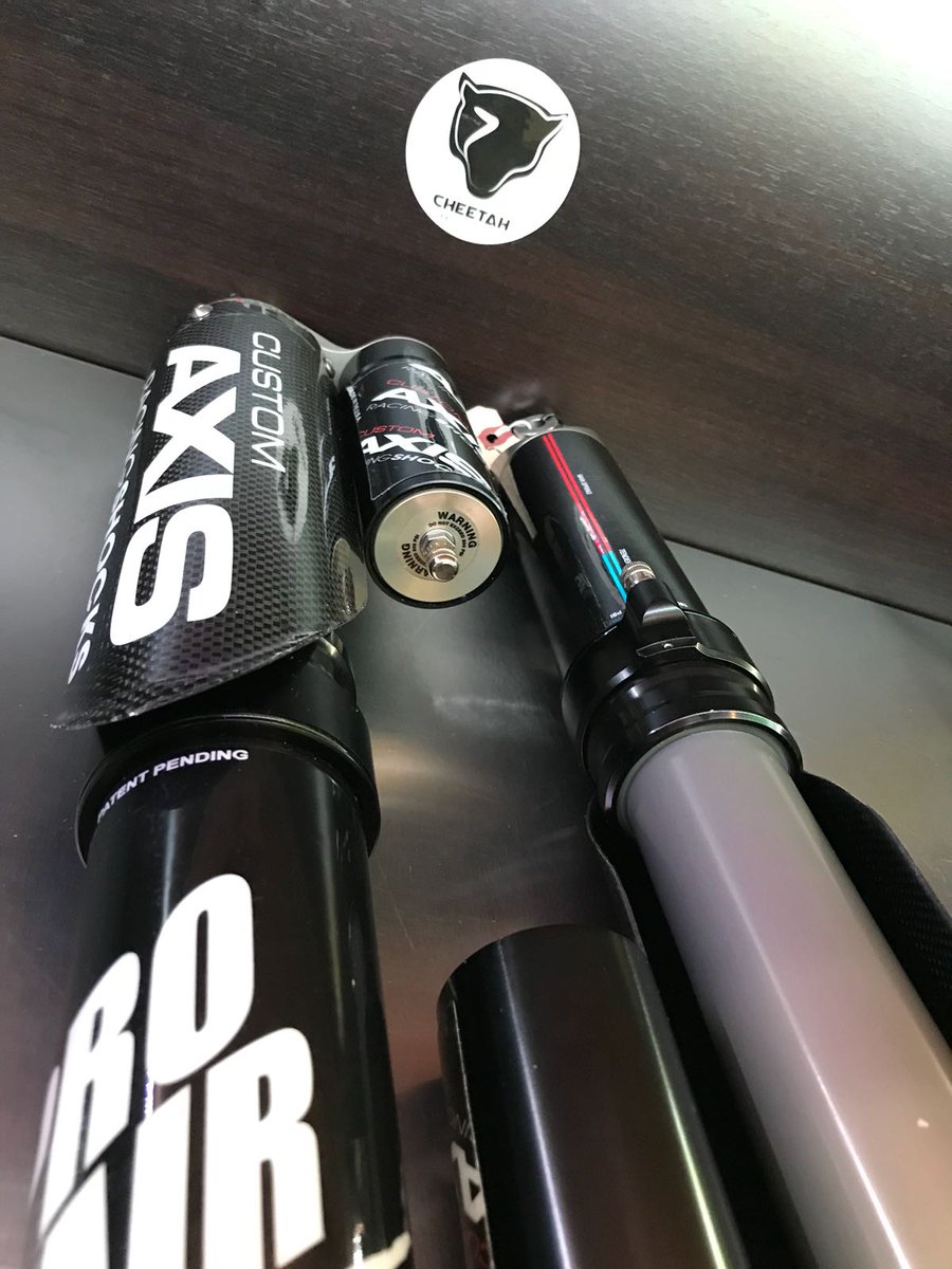 FuelUniverseTV's tweet photo. Cheetah Motorsport será el distribuidor oficial de Custom AXIS Racing Shocks || https://t.co/NONfNxkTPy ||
#pablovera57 #CheetahMotorsport #CustomAxis https://t.co/kfvIh5L53D