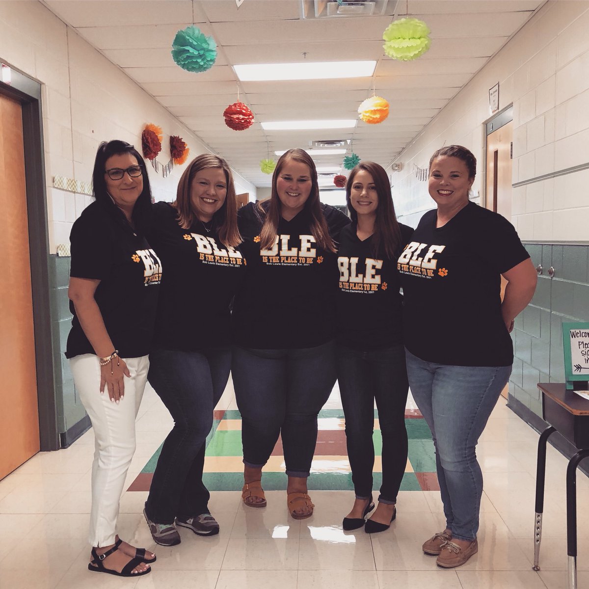 Bworkman_Lewis's tweet photo. Third grade had a great Meet the Teacher! #ThisIsLewis https://t.co/f3gRblv2Zu