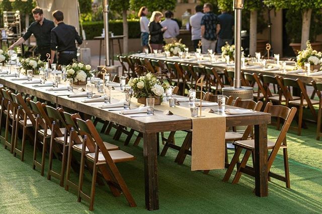 Some things are classic for a reason. We're crushing on these white florals, neutral runners, and wooden tables from a spring event at @huntingtonhospital. Tell us about your favorite table decor inspo! ift.tt/2P3VLBz