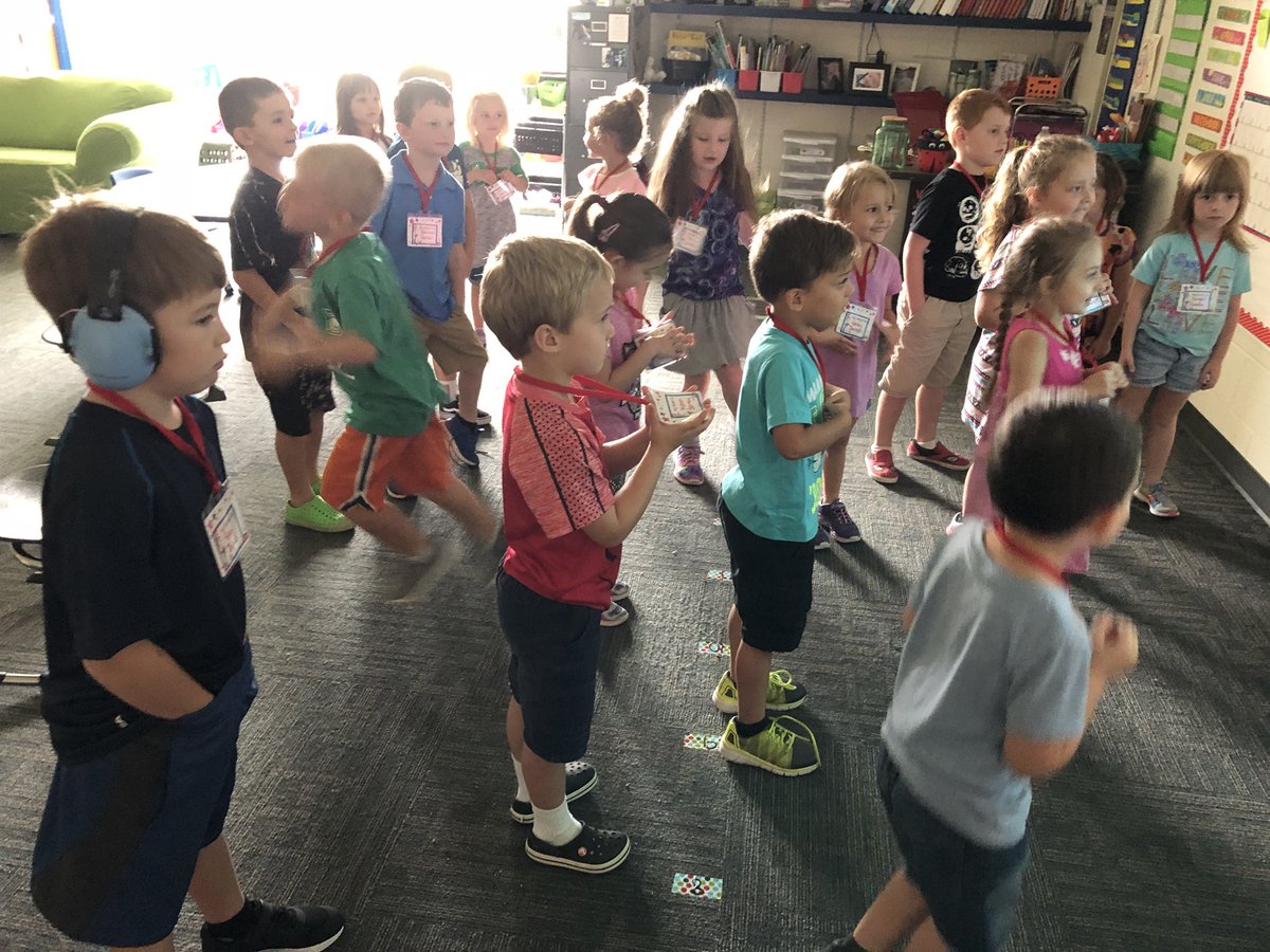 mrsroesch's tweet photo. We’ve spent our first week of school learning about each other, our school, and our emotions. We’ve also practiced working in centers, writing numbers, and more! It’s been a busy first week of Kindergarten! #DHEfamily #firstweekfun https://t.co/JwL4rqhANZ