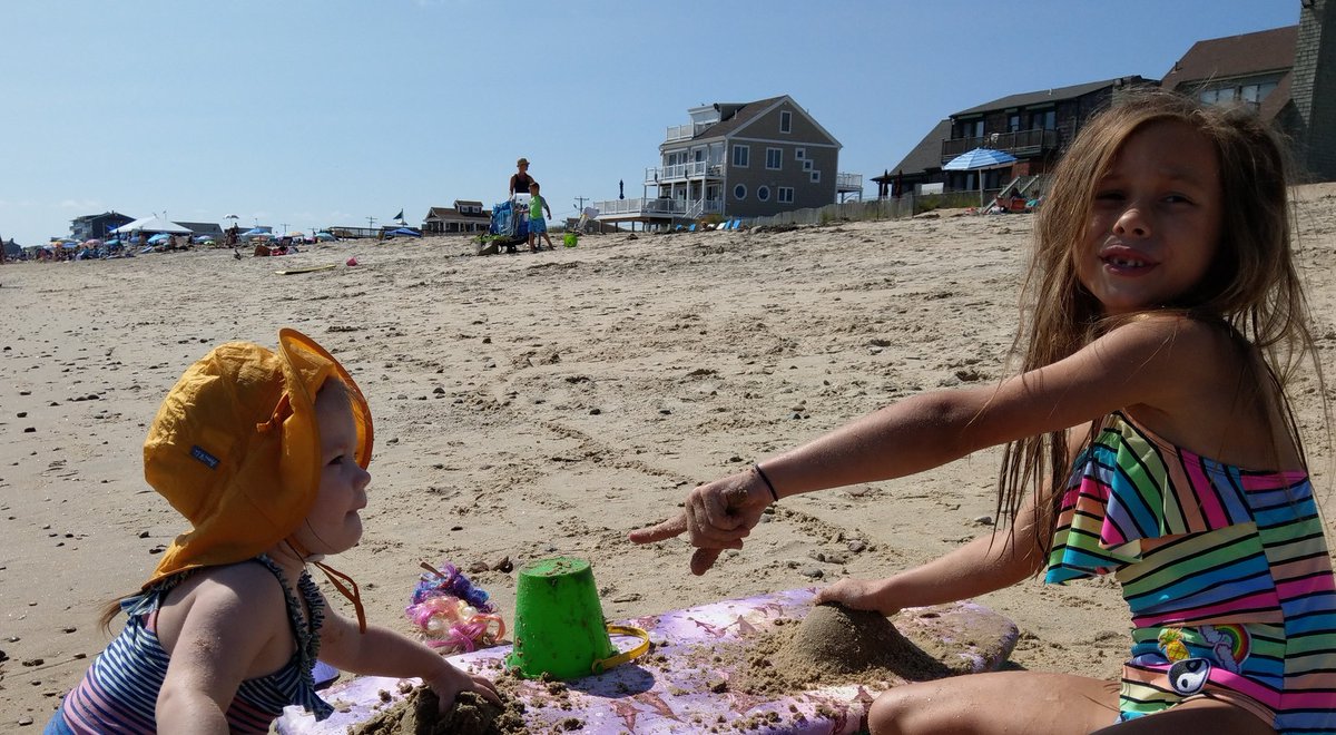 jpyrch's tweet image. At the top of my best memories are playing in the warm sand @ #Misquamicut beaches &amp;amp; spending lots of quarters in the #Pinball machine with my dad @ the #AndreaHotel.