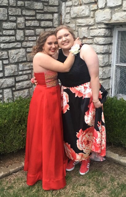 leapinglex's tweet photo. This is the longest amount of time I have ever been away from my sister... woah... I love &amp; miss you Al💕😙 @alll_palll https://t.co/ROCSGRfsaI