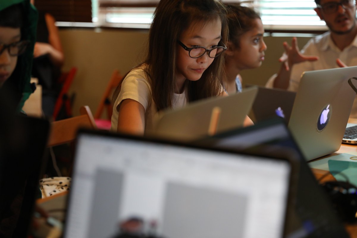 Re-thinking the urban landscape of Hong Kong and learning Archicad at the summer school organised by OWN Academy where we had the chance to participate!

#hongkong #learning #archicad #design #urban #school
weareenzyme.com/when-kids-reth…