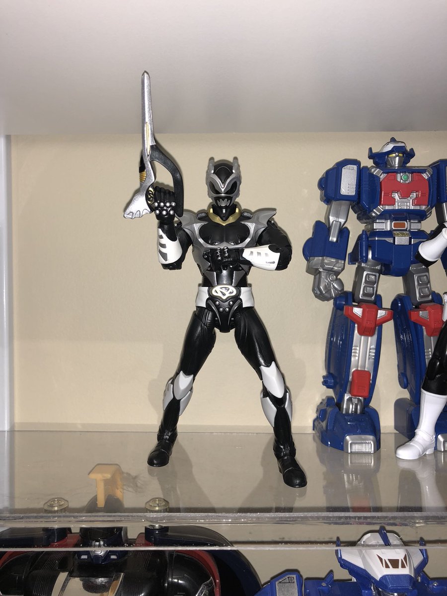 SeibukanRanger's tweet photo. Alright! The results are in! BOOM! No regrets! This is a beautiful figure. Thanks for the help everyone! 👍🏼 #PowerRangers25 #RangersGonePsycho #LegacyInSpace https://t.co/cODudM6Smg