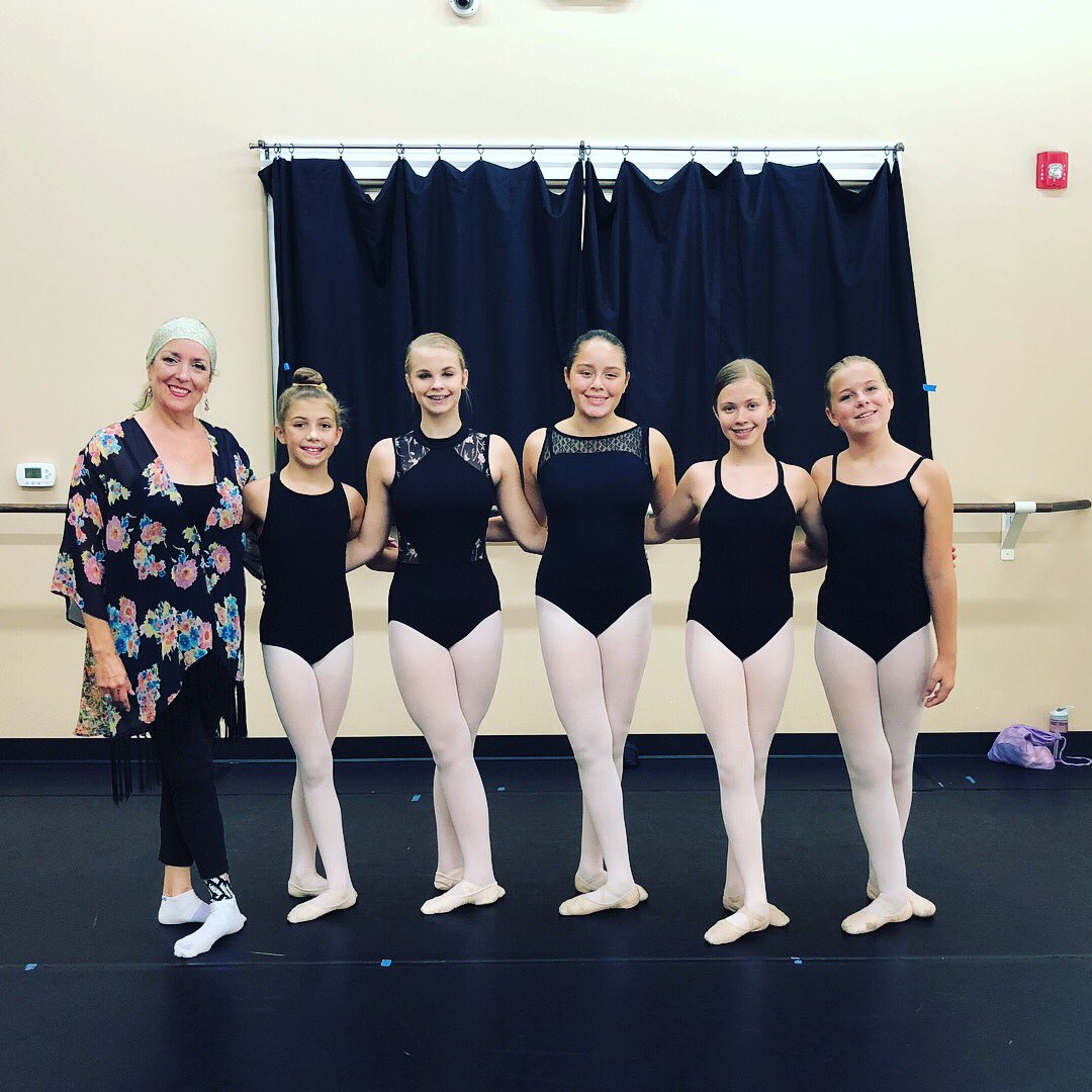 allendstudio's tweet photo. Great first practice for Ballet Company. π #AllenDanceStudio #ballet #iloveballet #balletdancers #balletclass #technique #ballettechnique #balletlife #ballerinas https://t.co/cGxJvVXGwS