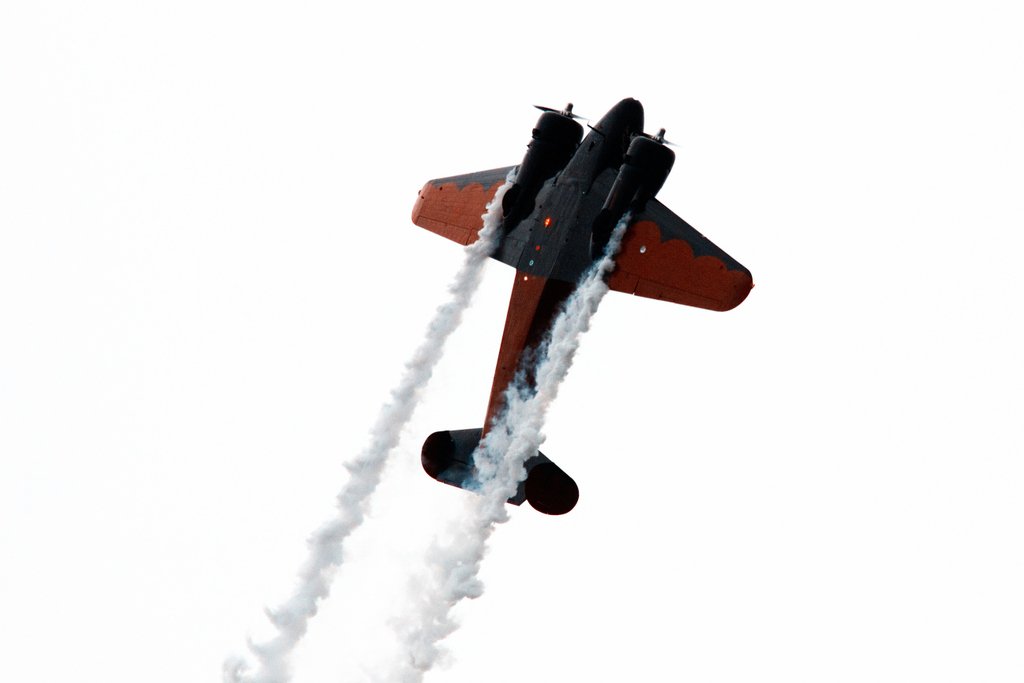 FlyOttumwa's tweet photo. We're so excited for tomorrow, we could do a barrel roll. 

#FlyOttumwa #ThisIsIowa https://t.co/eBSqRGhLVp
