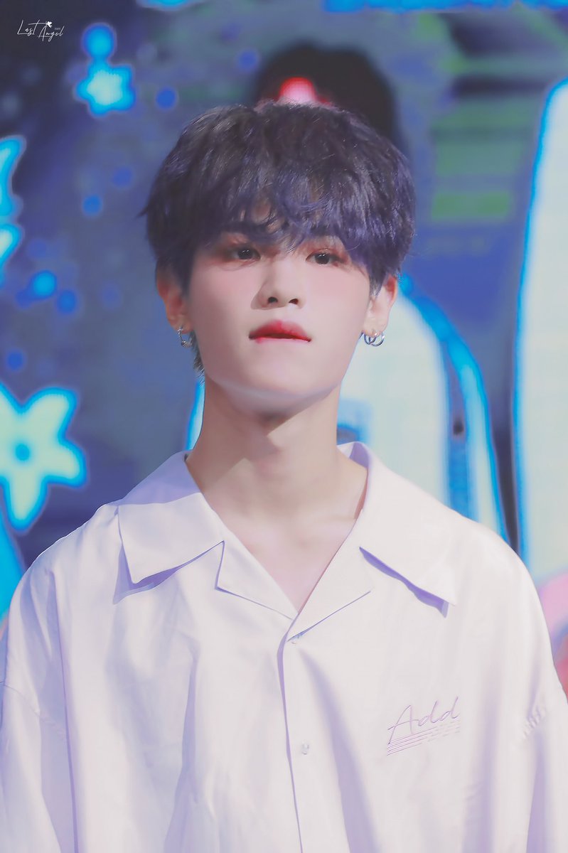 LastAngel0219's tweet photo. #黄明昊 #저스틴  #Justin
180821 当妮 https://t.co/9LF8QwMQn4