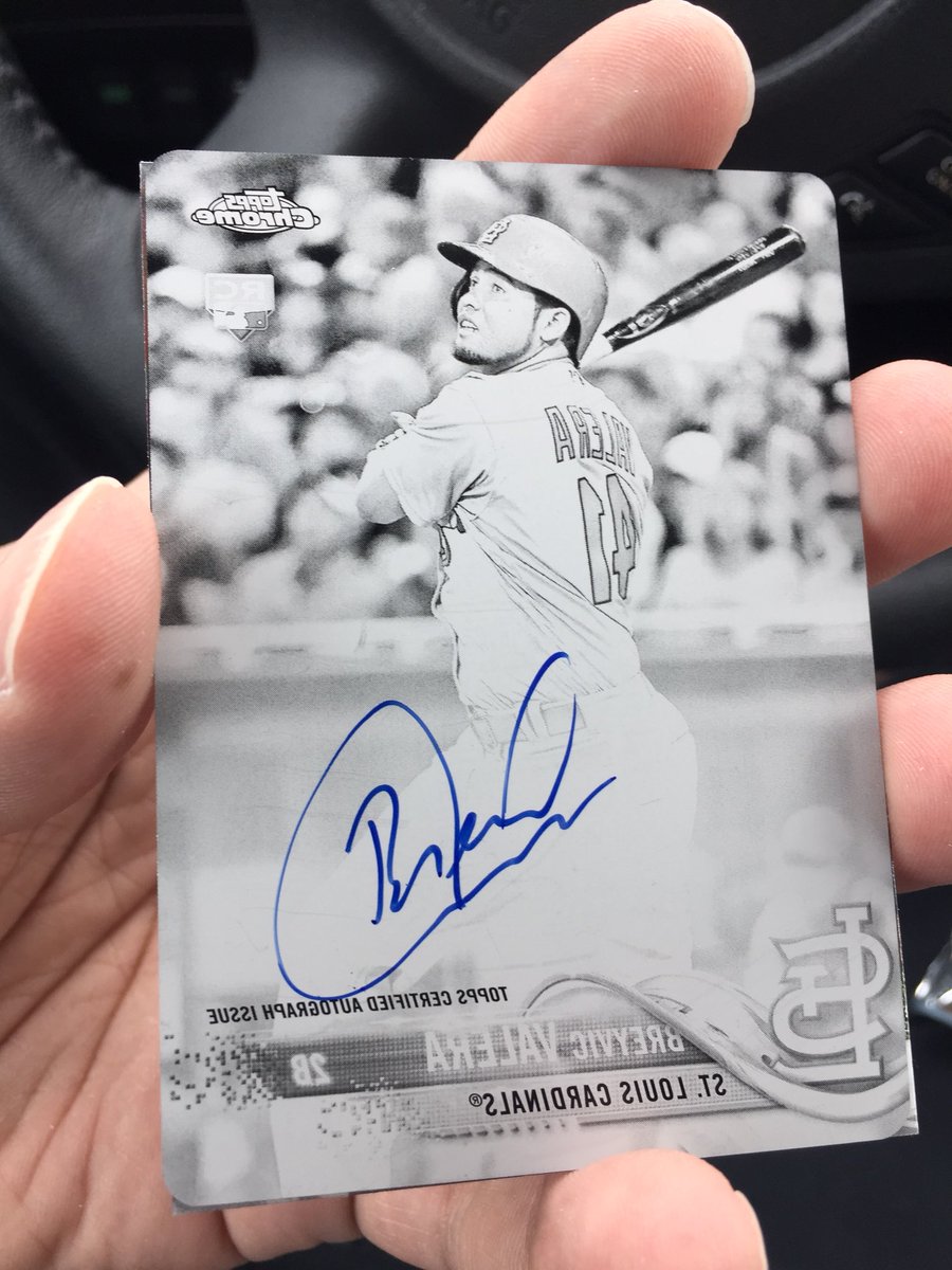 RealBoxBreakers's tweet photo. Can we please talk about this one?? Wowzerz @RealPrestonElmo! 😲 #toppsbaseball #baseball #STLCards #cardinals #sportscards #boxbreakers https://t.co/iK94mmpCkZ