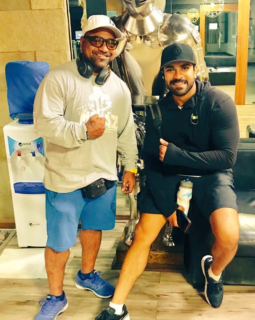 YoungRamcharan's tweet photo. #RamCharan with trainer @rakeshru
Looking so dashing with this muscular body 💪 #FitnessGoals #FridayMotivation
Mr. Fit for a Reason
#Rc12 #IntervalFight 👌 https://t.co/sh8rElNN7T