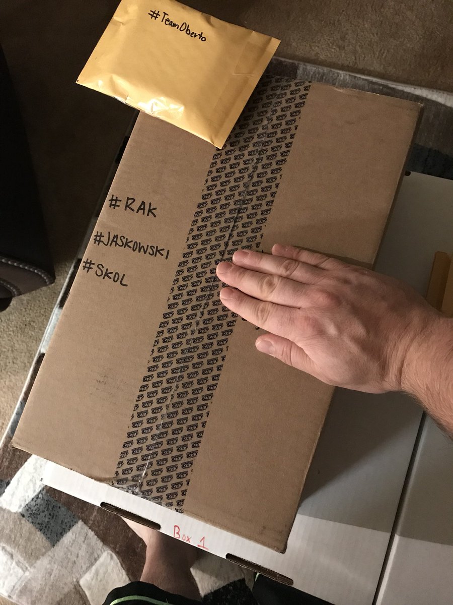 CJaskowski's tweet photo. 🔥🔥🔥🔥🔥Busy day of packaging up cards, thanks for everyones patience!! @RBallis @Pabst_Beer_8 @natepyle @Defness45 @damfunguy @Zachbmxer55 @JA_Paraguay everythings getting shipped TOM!! #RAKs #Jaskowski 🔥🔥🔥🔥🔥 https://t.co/OUsh6q5htG