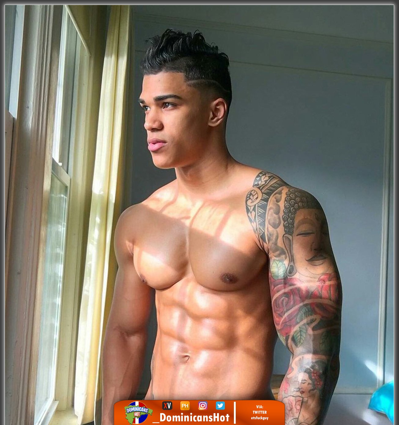 18 on X: Fotos que muchos querían ver, el pack de @maravilla3x  t.coEvurZxDGWJ  X