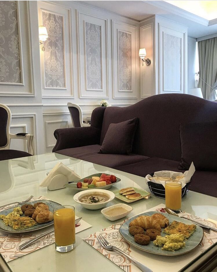 مطاعم وكافيهات جدة On Twitter صباح الجمال من سرايا إن الفطور عندهم يبدا من ٦ ص بوفيه ع الشخص ٥٥ ريال البوفيه منوع والاكل لذيذ والمكان ماشاء الله جميل والوانه تفتح النفس