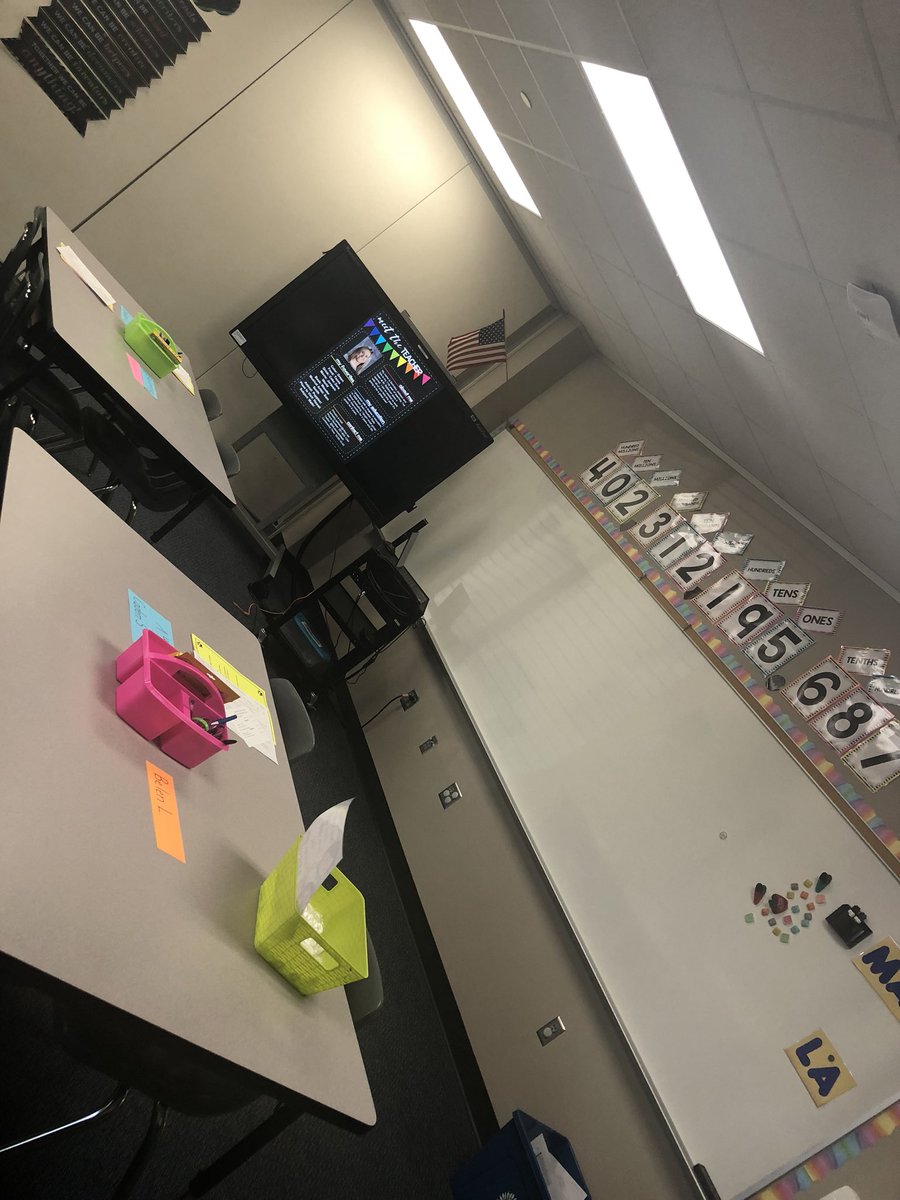 MsJacksonMath's tweet image. We had an awesome meet the teacher! Loved meeting my kids and parents today! Can’t wait until Monday! @MRobinsonElem #MRobFab5 #kidsdeserveit