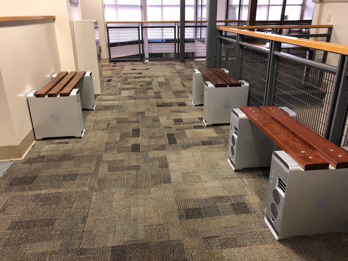 Power Mac G5 benches at my son’s high school. They don’t probably see how fascinating this is. https://t
