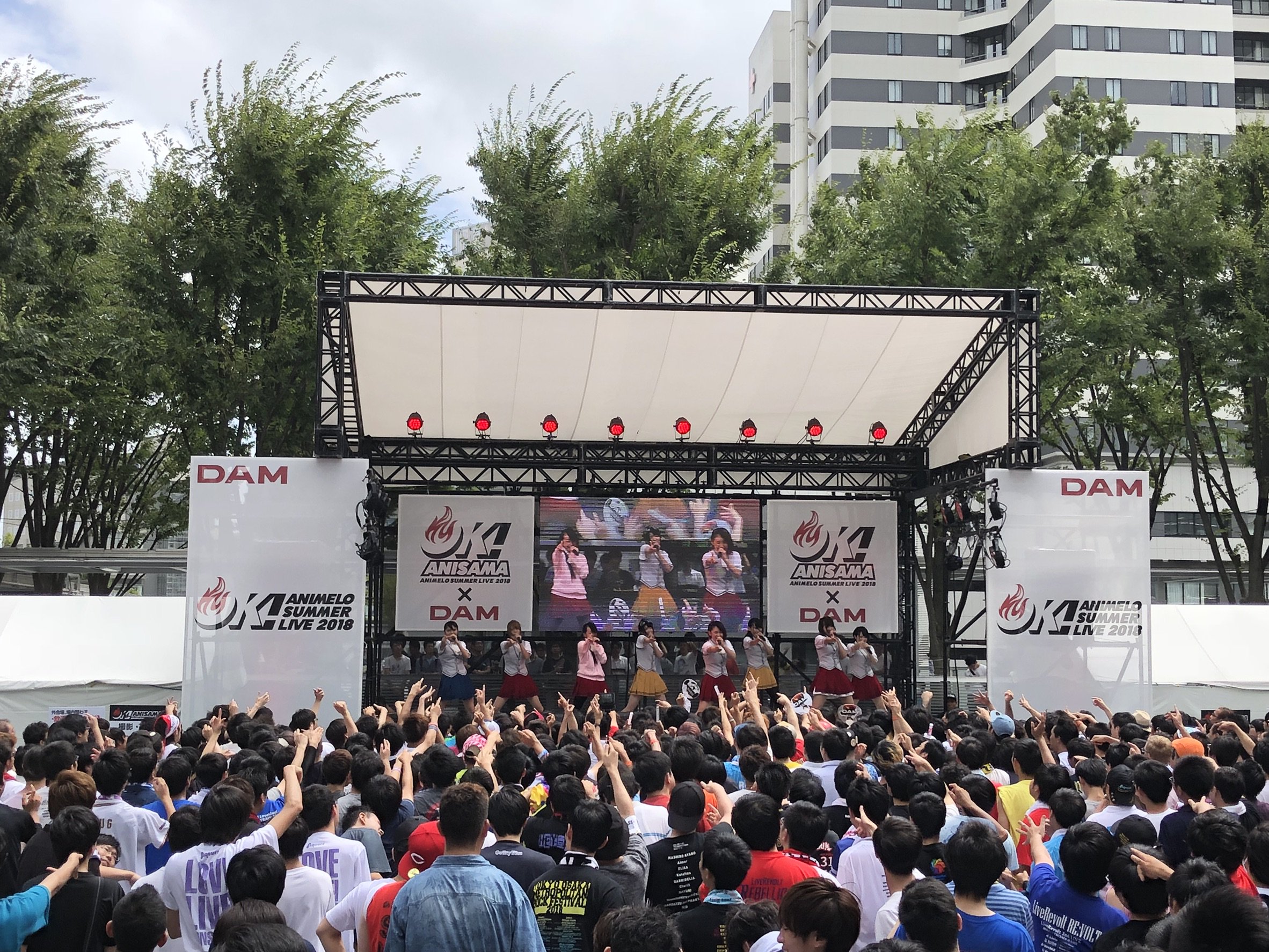 Animelo Summer Live アニサマ18 けやき広場ok ステージ ライブに革命を を掲げる ライブレボルト さんに盛り上げていただき 現在はdam ともユーザーカラオケコーナー 第2部 に入っております 全国のカラオケシンガーの熱いステージを