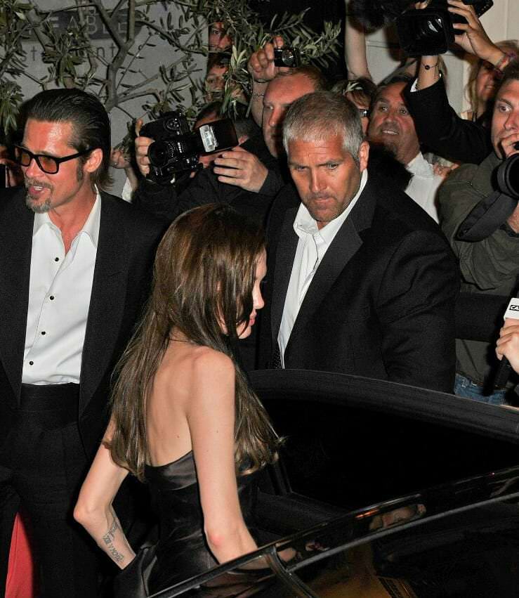 Toastiewiththe's tweet image. #AngelinaJolie #epost I miss this body guard 😩