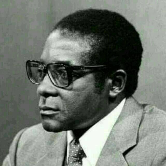 I would say this nonsense of insulting RG Mugabe by Zanu pf must stop, pliz stop it. Some of us we still respect that Great Africanist.. @RobGMugabe @MUGABEzw @zimlive @ProfJNMoyo @mugabe_rg