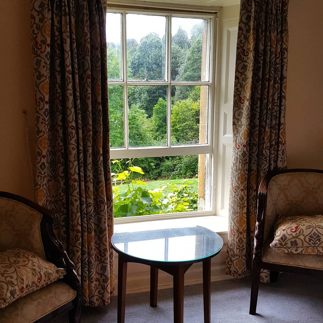 That #friday feeling when you see the gorgeous views from our #hotel to the Limpley Stoke Valley. A fantastic location, only at four miles from the centre of #Bath
Book your #accommodation with us! More info in our web 
#bathtourism #lshbath #hotel #hoteles #hospitality