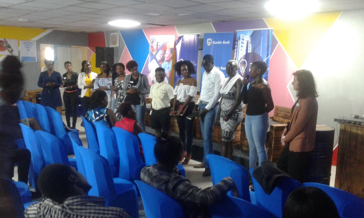 juliussmasaba's tweet image. @kiw18_ presents the @ZimbaWomen session led by Dr Gudula Baiga & #akongohilda availing mentors
#hairbyzziwa, @CareZziwa @digimark_uganda @masspass_edtech @Andela_UG @kafeerofdn @FundiBots, #CodingInHeels, Etc at @InnovationVilla 
@KAIN_Ideas 
@IntelliventiaUg 
#SpeedDateMentors