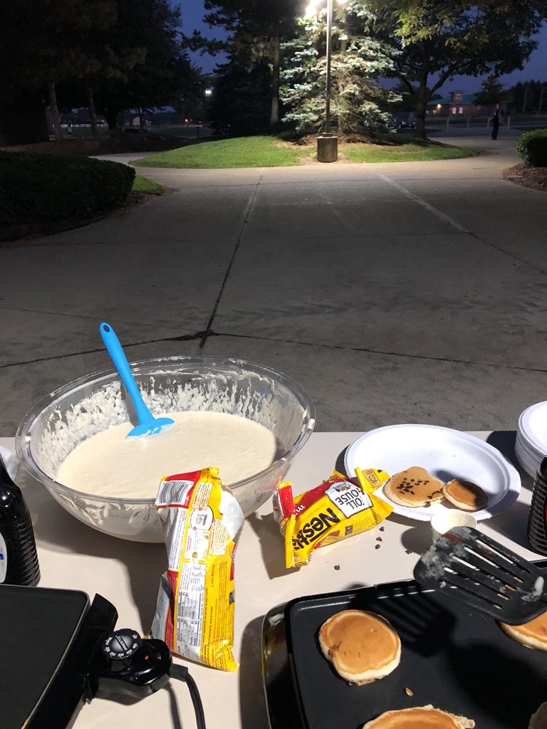 DJflapjackshack's tweet photo. Come get your pancakes https://t.co/bZXky58Xpq