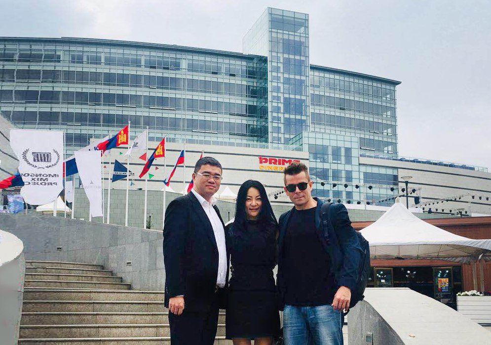 IDAXpro's tweet photo. Today Peter Mclaughlin, CTO of ECO Value coin, and Chaemin Sophia lee came to Mongolia and visited GBC/IDAX blockchain exchange. They were received by KHUDER·BAT, CEO of Mongolian GBC/IDAX Global Blockchain Exchange. It is expected that ECO Value coin will  be launched on IDAX. https://t.co/j3pxsyo3s6