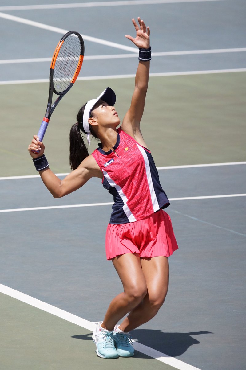 Little Turtle で 美濃越さんのテニスって本当に美しい フォームが最高に整ってる サーブなんて芸術品 ストロークも準備が早くてかっこいいです