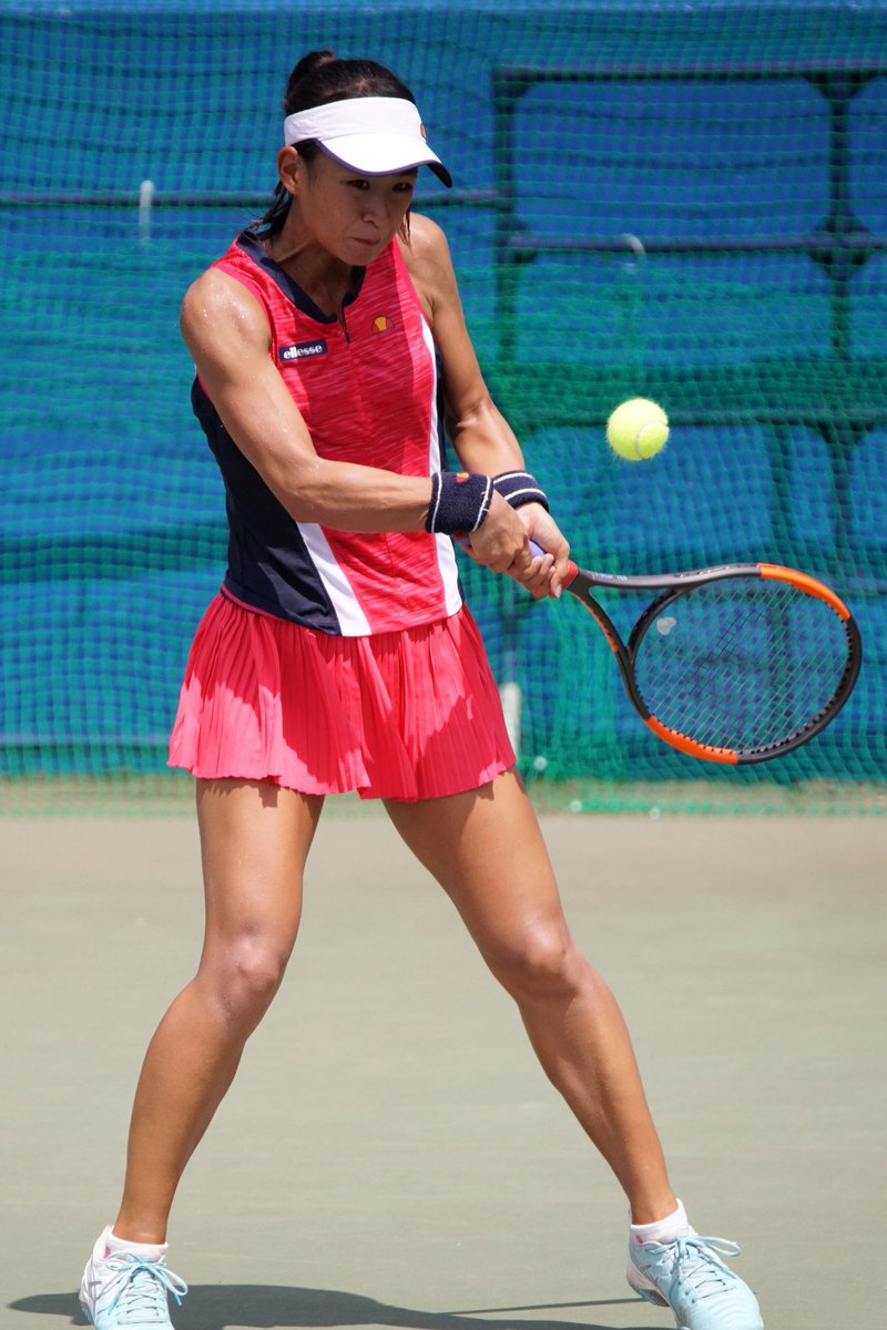 Little Turtle で 美濃越さんのテニスって本当に美しい フォームが最高に整ってる サーブなんて芸術品 ストロークも準備が早くてかっこいいです