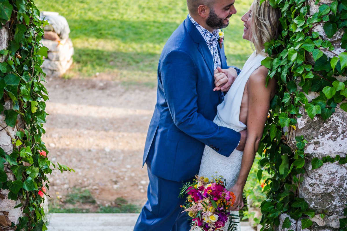 LaiaSegui's tweet photo. No me tientes...
Foto por @ menorcainlove
#MenorcaEvents #Miradas #WeddingPlanner #EventPlanner #WeddingDay #Moments #WeWorkWithTheHeart #Summer #Emotions #Couple #Bouquet #Flowers #MenorcaWeddingDestination https://t.co/iMbVwKpW3A