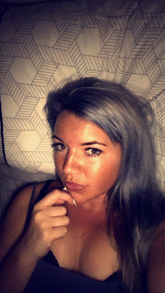 💷GoddessAbs👸🏼💷 tweet media