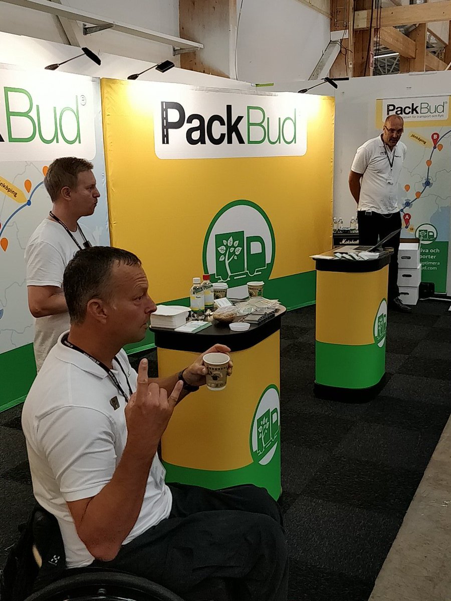 PackBud's tweet image. Dag 3 på Elmia Lastbil. Grundaren @Fogdo är taggad till tusen!🤗 #elmialastbil #frakt #transport #tech #ruttoptimering #routeoptimisation