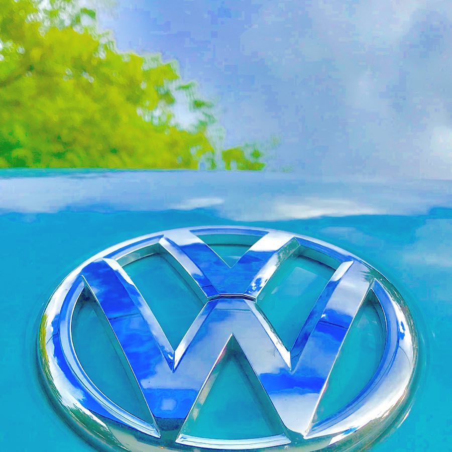 Volkswagen Japan Vwロゴがモチーフの写真を募集 本日は みなさまから投稿いただいた写真の一部をご紹介します 写真は まだまだ募集中です ハッシュタグ ワーゲンロゴ18 をつけて Twitterかinstagramに投稿してください 優秀作品は Vw
