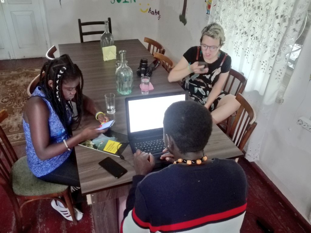 EuroBugInt's tweet photo. Participants are now using #creativity and #Digital tools to present the #socialmaps of their local areas, to give a clearer picture of the #needs of the #Youth they're working with.
#YouthWorkersAcademy #Youthworkchangeslives @Leargas @EUErasmusPlus https://t.co/7W4Wwt3A3r
