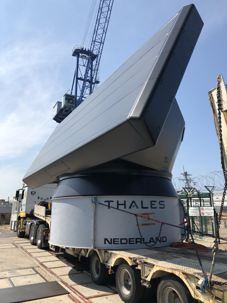 FauteuilColbert's tweet photo. #SMARTL / #Forbin : Est-ce les S1850 français de retour de Hollande ont été portés aux standards SMART-L EWC ou SMART-L ELR comme les hollandais ? Ils permettent une capacité de surveillance dune portion de l’espace circumterrestre jusqu’à 2000 km d’altitude. https://t.co/3U2uDDq8tK