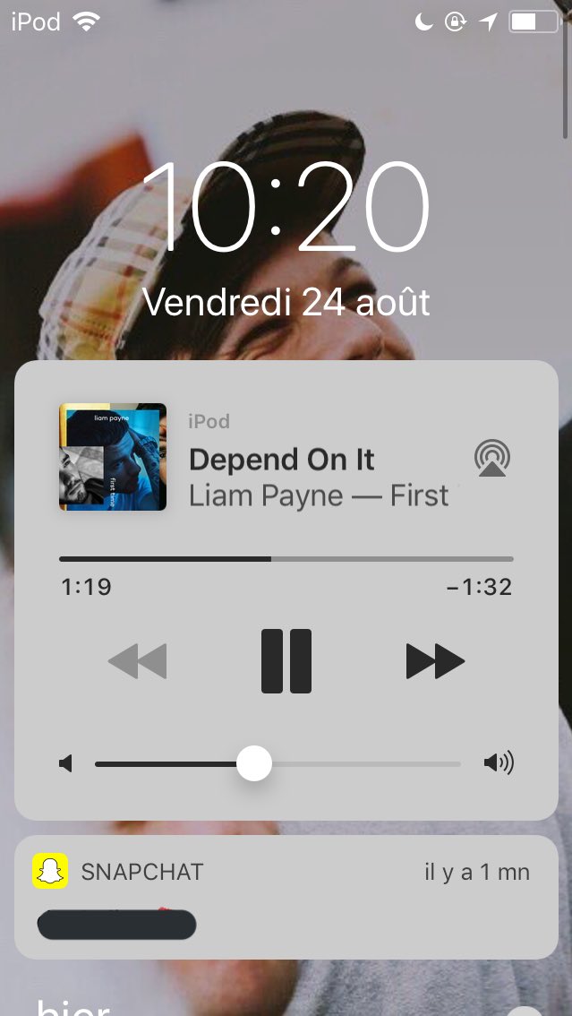_Tommo_28_'s tweet photo. je vois plus rien j’ai trop de larmes c’est normal ??? 😭 #LPFirstTime #LPFirstTimeOutNow https://t.co/6KnYvbpw84