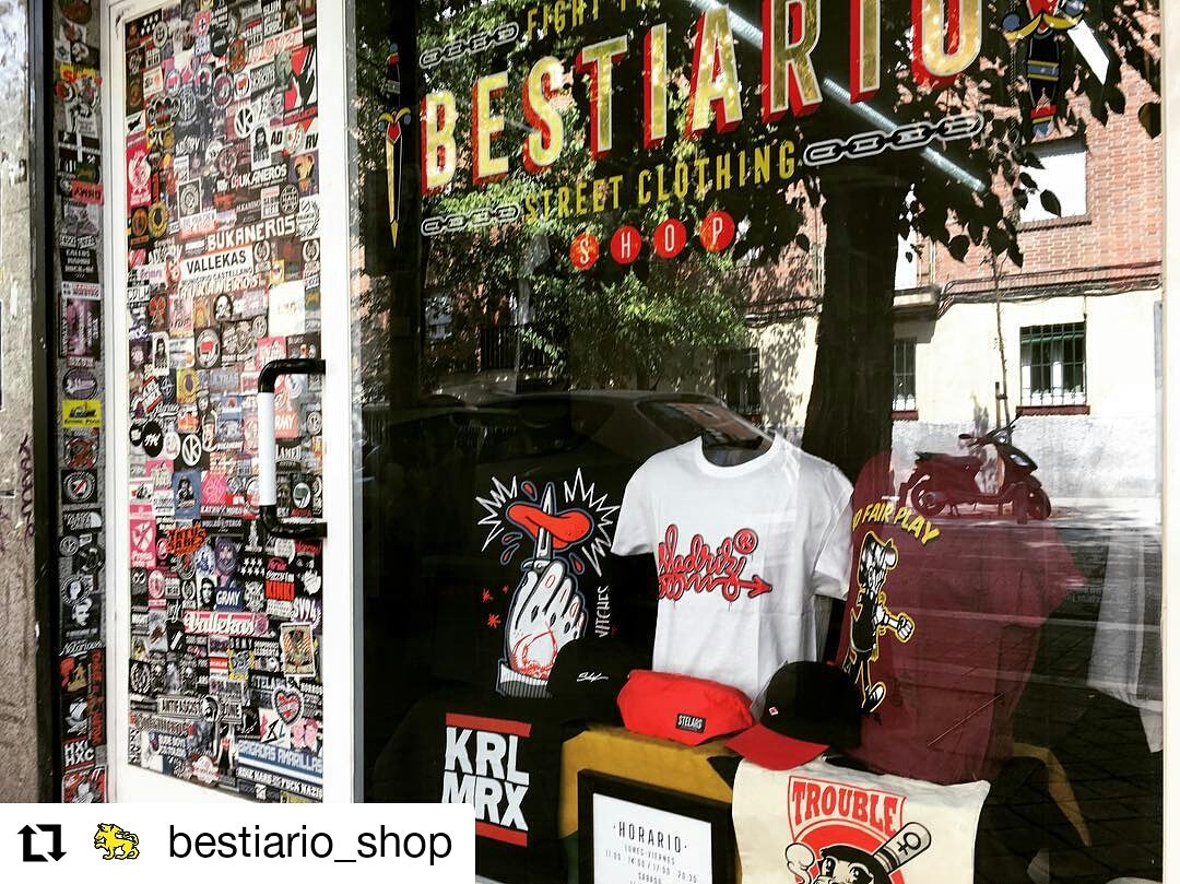 madrizwarriors's tweet photo. De la chusma callejera para la chusma de la calle. Hazte con nuestro material en @bestiario_shop 🔥🔥🔥 https://t.co/rrNBDWyAom