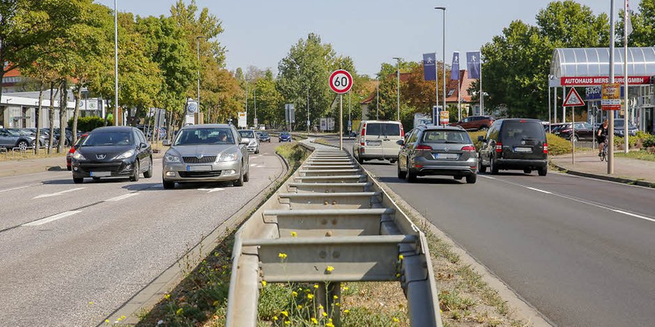 mz_landbote's tweet image. Lärmende B91 in Merseburg - Sollte es ein Tempolimit von 50 km/h geben? 
mz-web.de/31158600