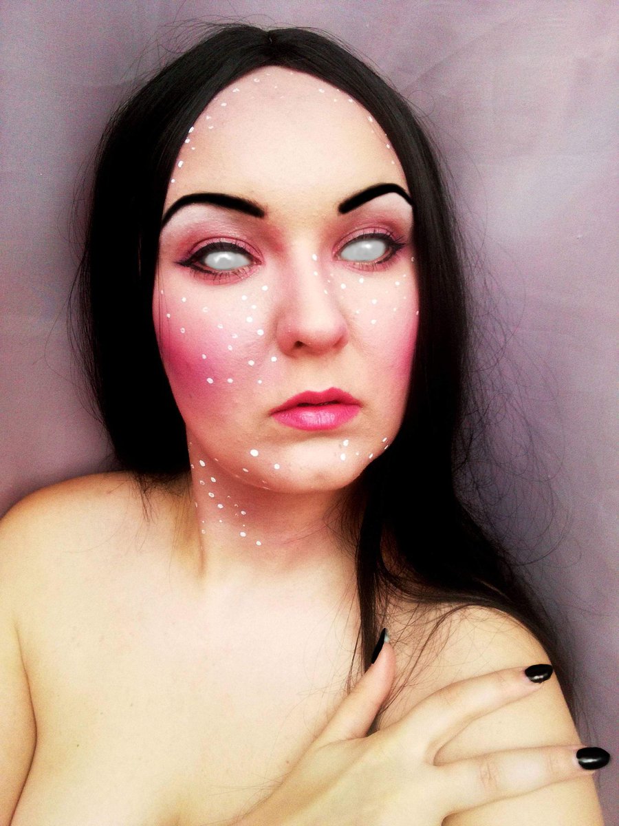 BellBornCosplay's tweet photo. Hi my sweet little ants! 
I'm a #cosplayer from #Poland, I love #sushi, #gaming and spending time with my demonish #cat! I am only an introvertic, anxious and insecure begginer but I love how #cosplay makes me feel and I want to share that love. So welcome! 🖤

#CosplayVisibility https://t.co/aLRbyNWnZa