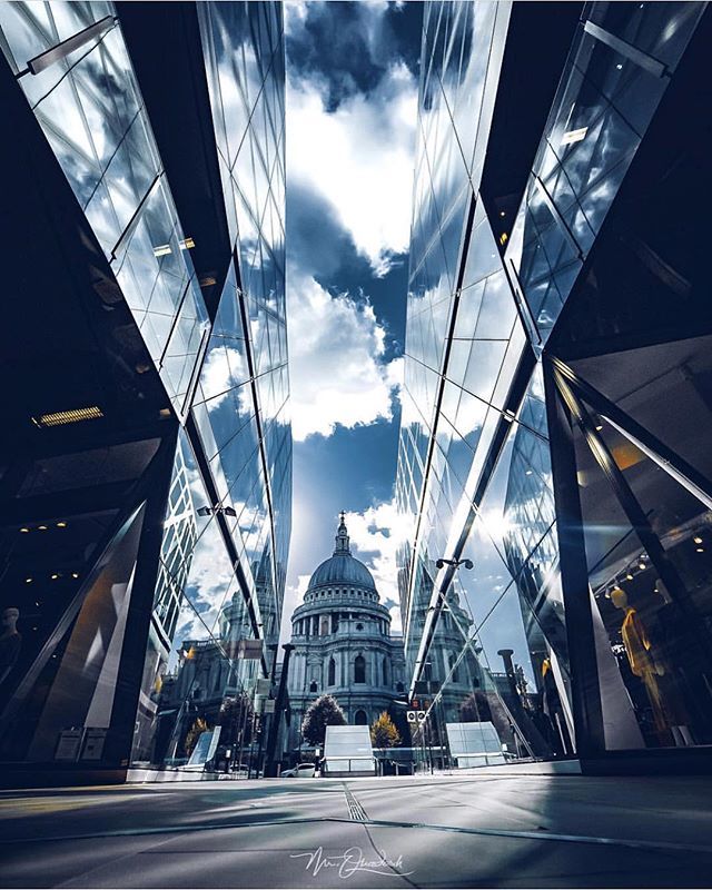 #IGotLondonSkills | Epic shot by @mrquadosh at #OneNewChange &amp; #StPauls 🔥 || #thisislondon #london ift.tt/2o7M4Xq