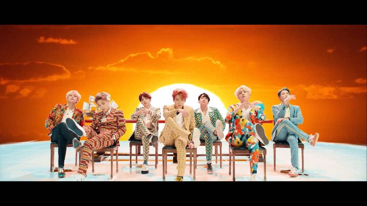 MoonlightYG's tweet photo. Авввввв это ахеренно😍
#AnswerToday #Answerishere https://t.co/3xZrFHtZnw