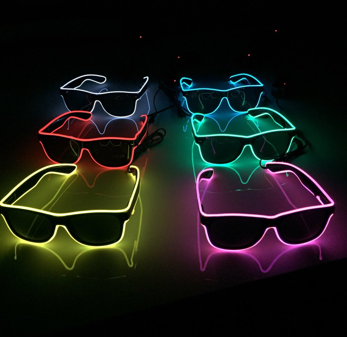 FFShades's tweet photo. #fridayfreebie we are giving away a pair of #our #Neon #Yellow LED #Sunglasses today! Simply #Retweet &amp; #Follow by 8pm to enter! #competition #RT #freebiefriday #win #comp #Tomorrowland @Bestival #Ibiza @Creamfields #FridayFeeling @OfficialRandL #Friday 🤘😎🤘 https://t.co/LOMNcF85GG