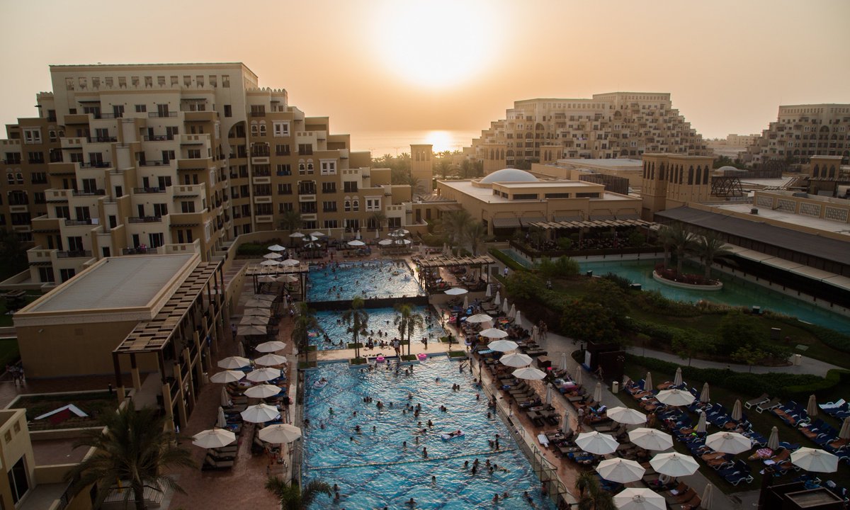 shootingbreeze's tweet image. #rixosbabalbahr #resort #UAE #rasalkhaimah #sunset #sea #swimming #pool