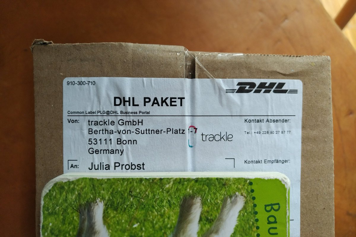 EinAugenschmaus's tweet photo. Hurra! Mein #trackle von @trackle_de ist da! Das war ne Überraschung, denn eine Versandbestätigung bekam ich nicht. Umso größer die Freude beim Anblick des Pakets! #NFP und hormonfreie Verhütung in einem. Was will Frau mehr? :-) https://t.co/FlfaZCljVL