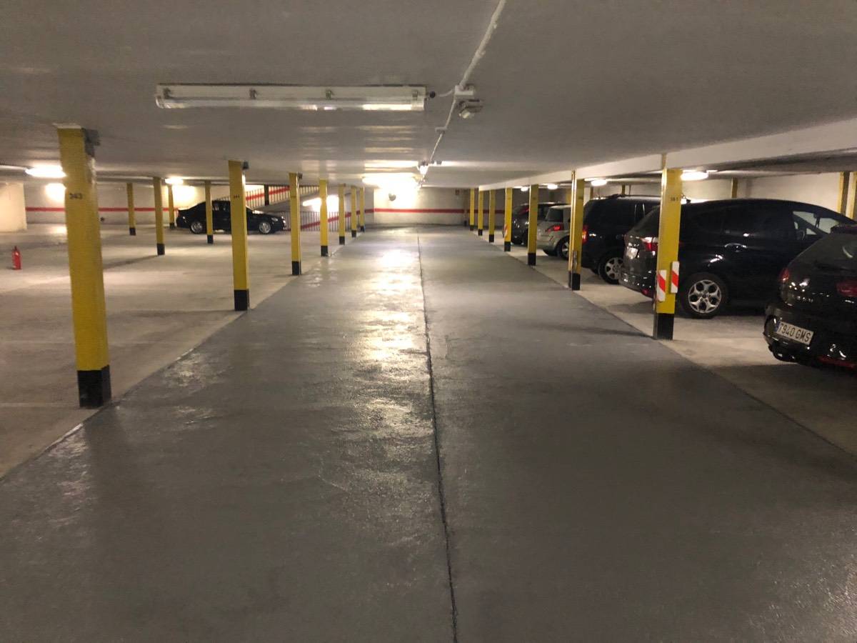 Refuerzo pavimento garaje zona pasillos en garaje zona céntrica Valencia #rehabilitación #refuerzo #pavimento #valencia #garaje #drizoro