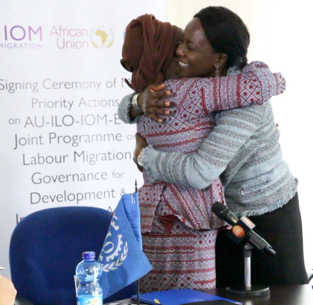 This is dear to my heart!
Delighted and honored to have signed on behalf of @ILOAfrica & with my sister @MaureenAAchieng, @IOMEthiopia the MoU on effective #LabourMigration in #Africa. Thanks to the great support provided by @Sida for this @_AfricanUnion led initiative.